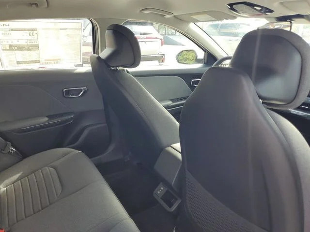 New 2025 Snow White Pearl Kia EX image 26