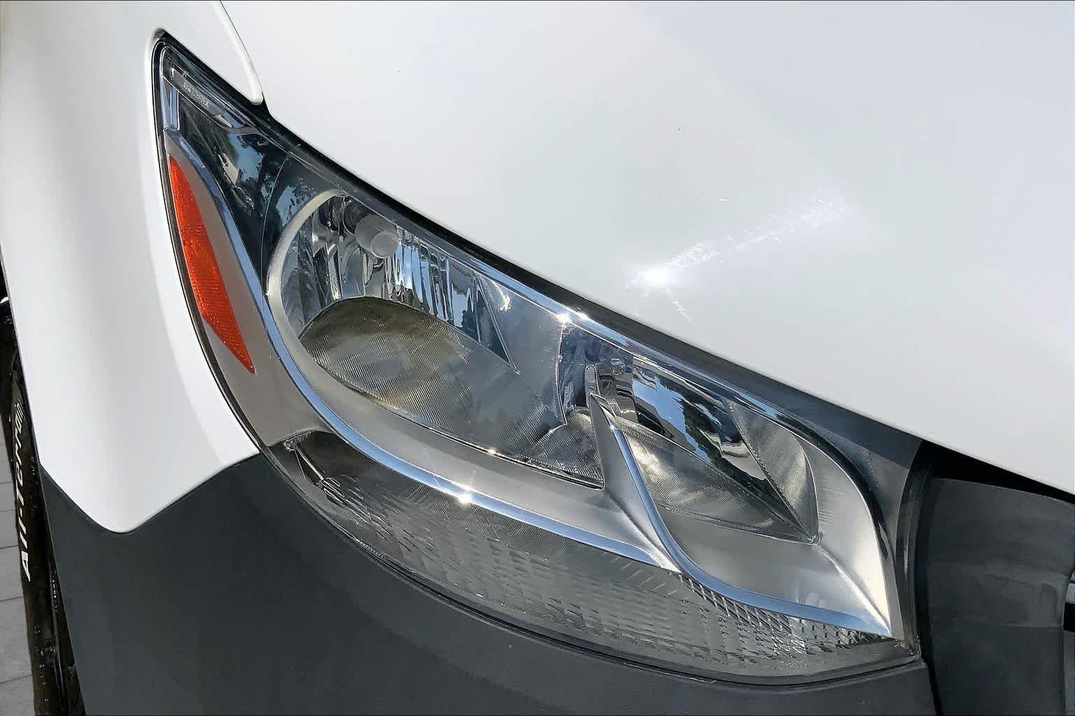 Used 2022 Arctic White Mercedes-Benz  image 28