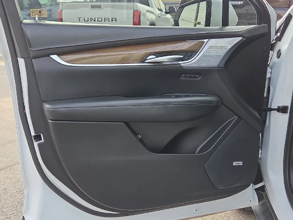 Used 2022 CRYSTAL WHITE TRICOAT Cadillac AWD Sport image 13
