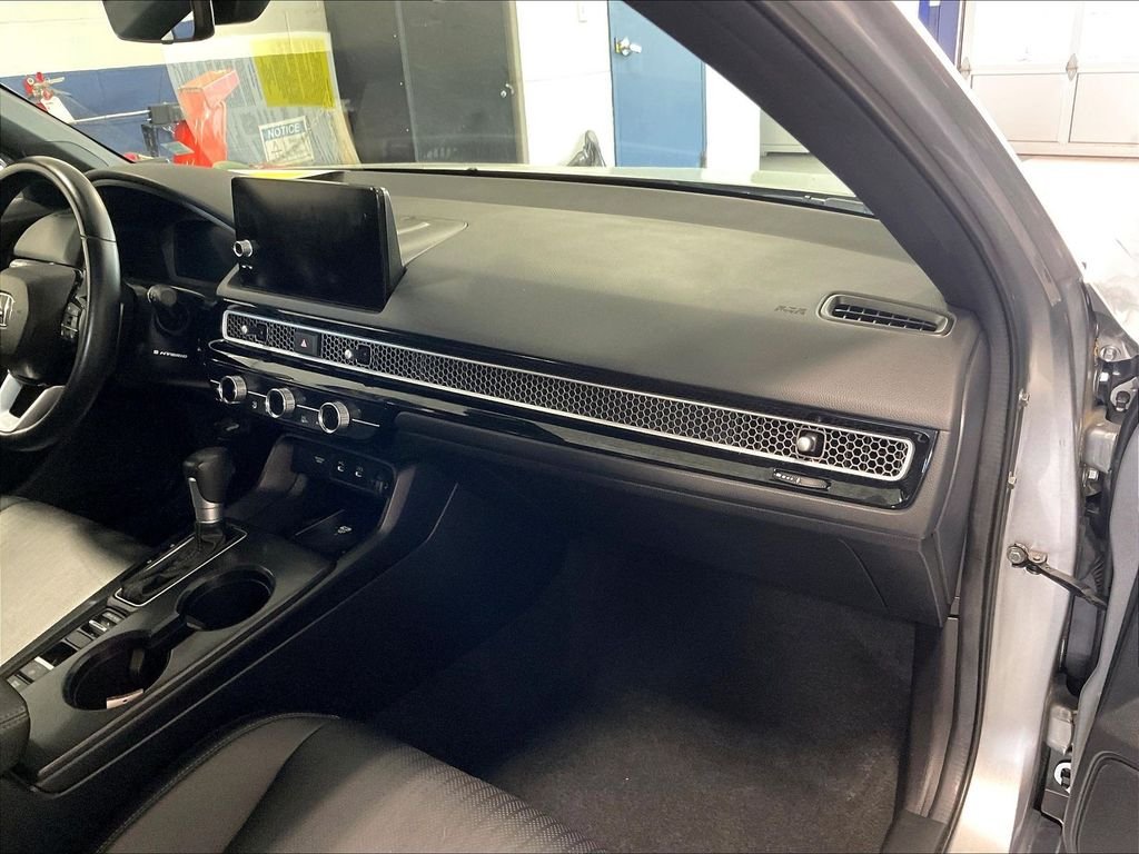 Used 2025 Silver Honda Sport Touring image 13