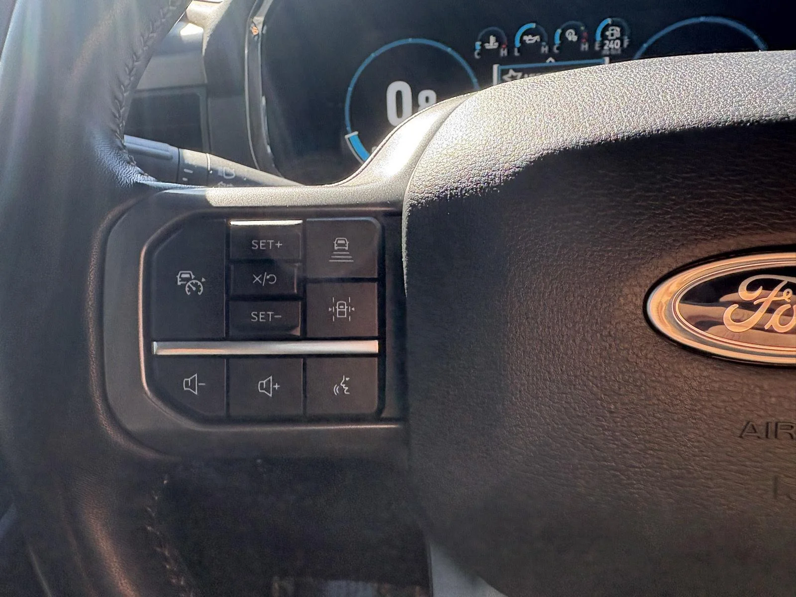 Used 2022 Agate Black Ford LARIAT image 11