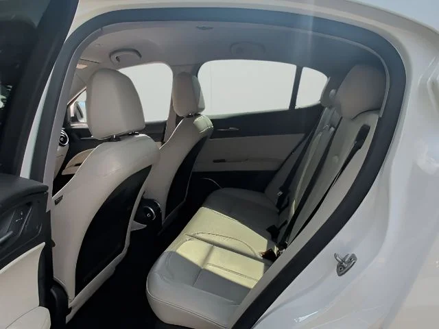 Used 2021 White Alfa Romeo Sprint image 29