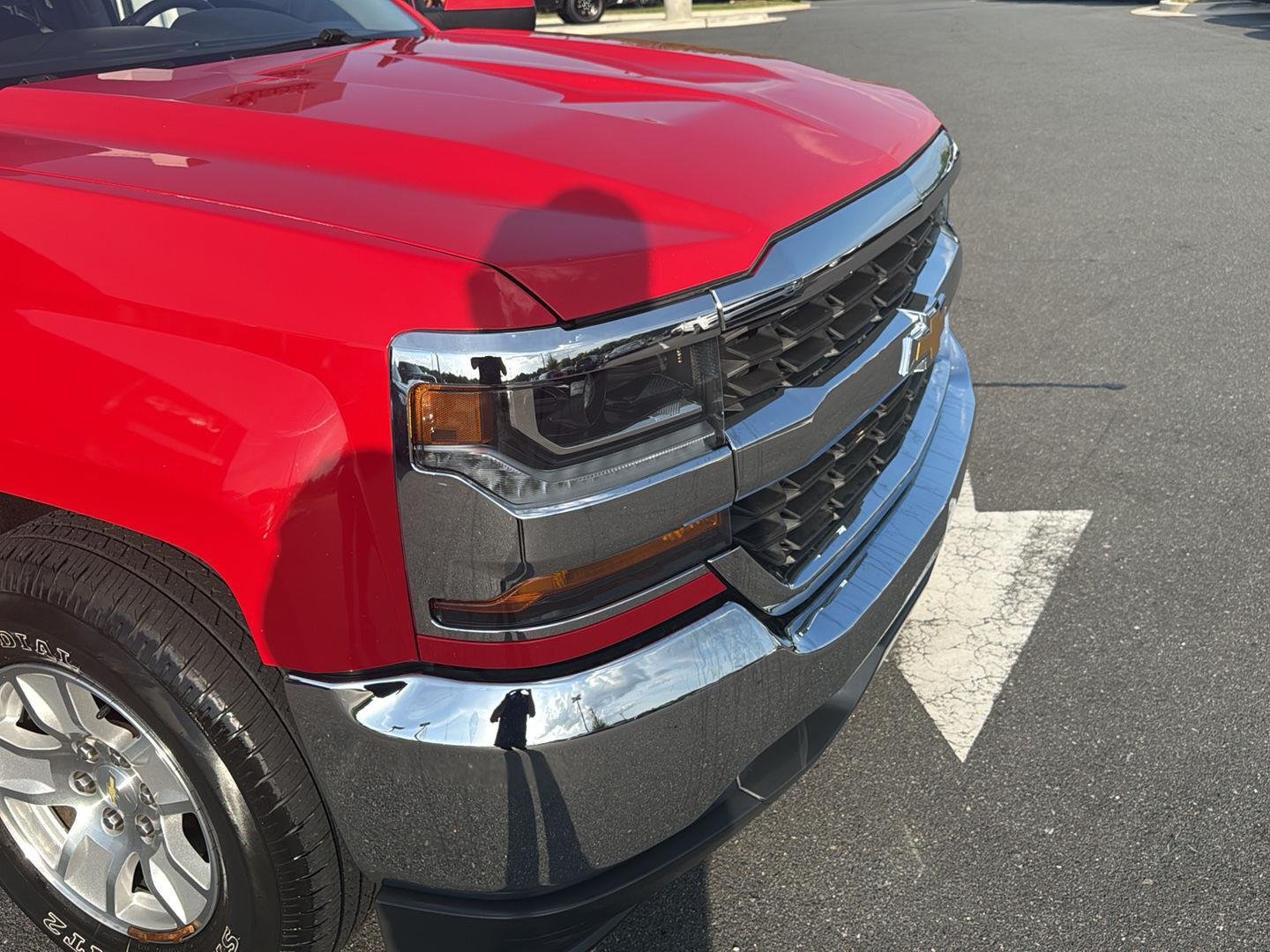 Used 2018 Red Hot Chevrolet LT image 12