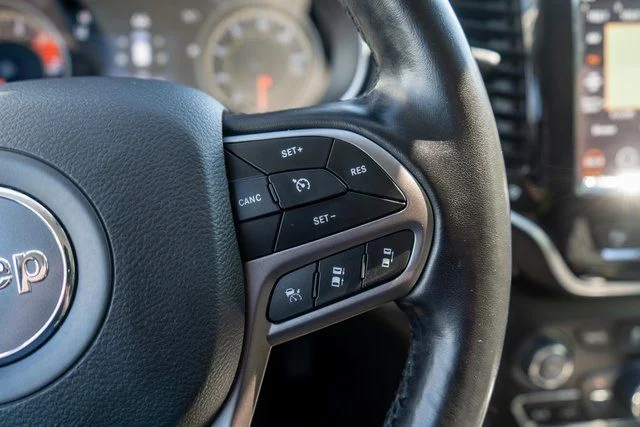 Used 2021 White Jeep Limited image 25
