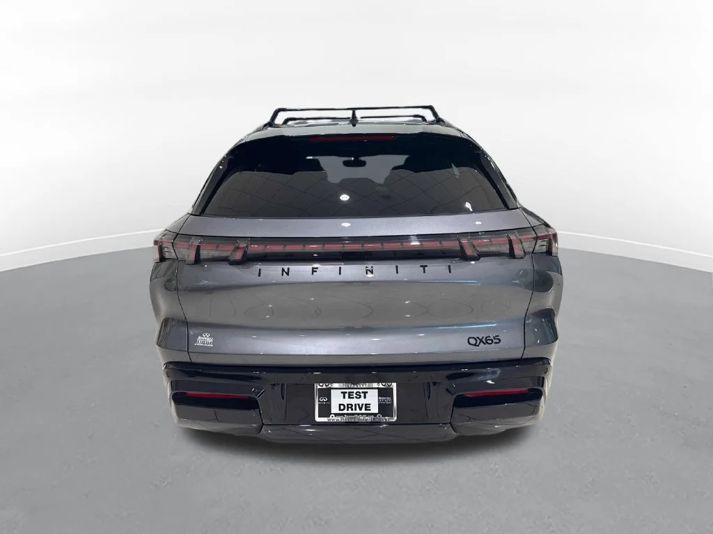 New 2027 Gray INFINITI AUTOGRAPH image 7