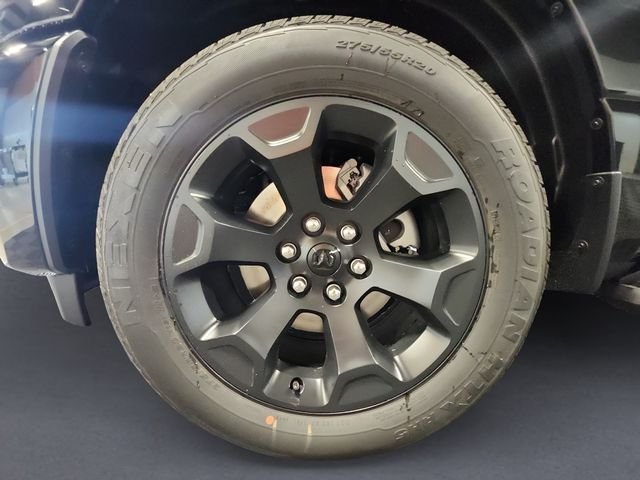 New 2026 Diamond Black Crystal Pearlcoat RAM Express image 14