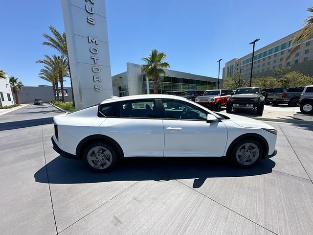New 2026 Snow White Pearl Kia LX image 8