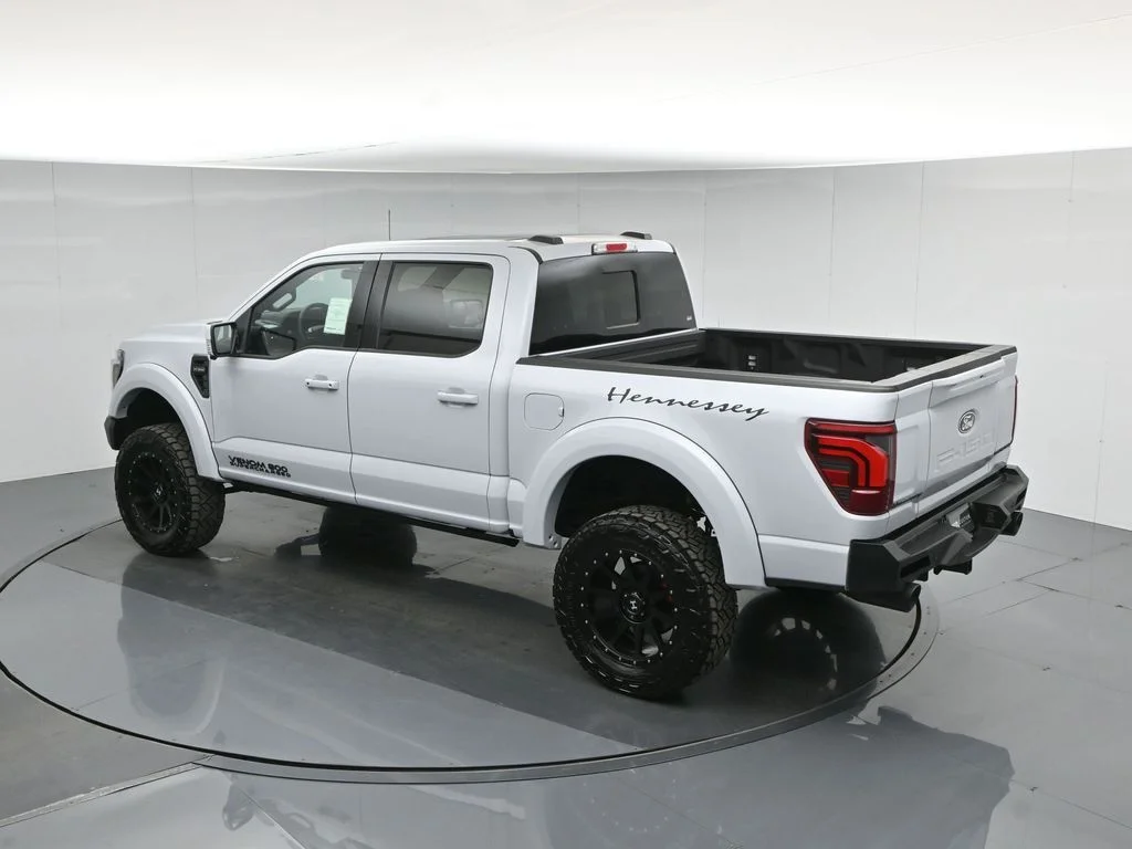 New 2025 White Ford Lariat image 45