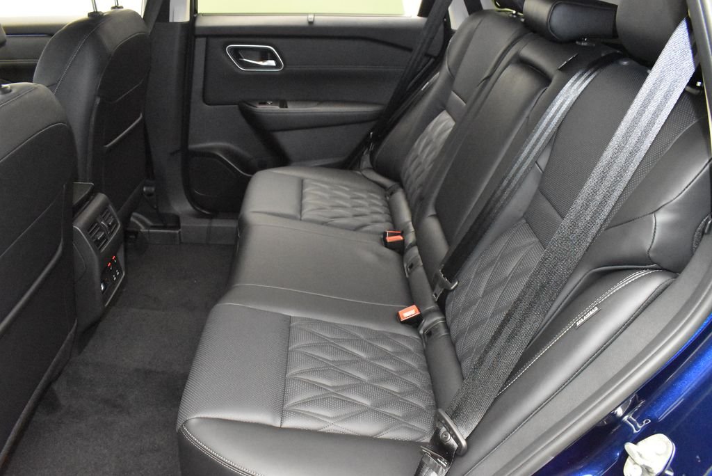 New 2026 Deep Ocean Blue Pearl Nissan Platinum image 38