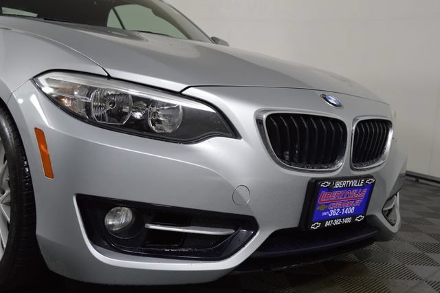 Used 2016 Silver BMW xDrive image 16