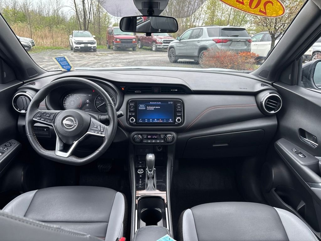 Used 2024 Gray Nissan SR image 16