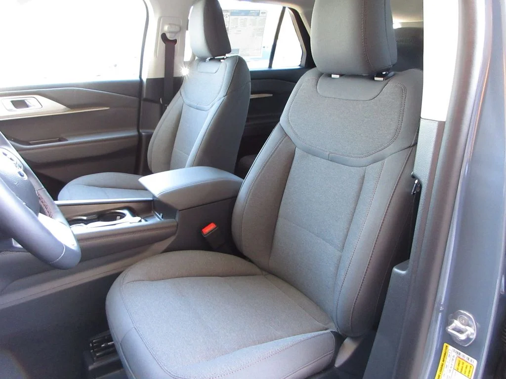 New 2026 Vapor Blue Metallic Ford Active image 11
