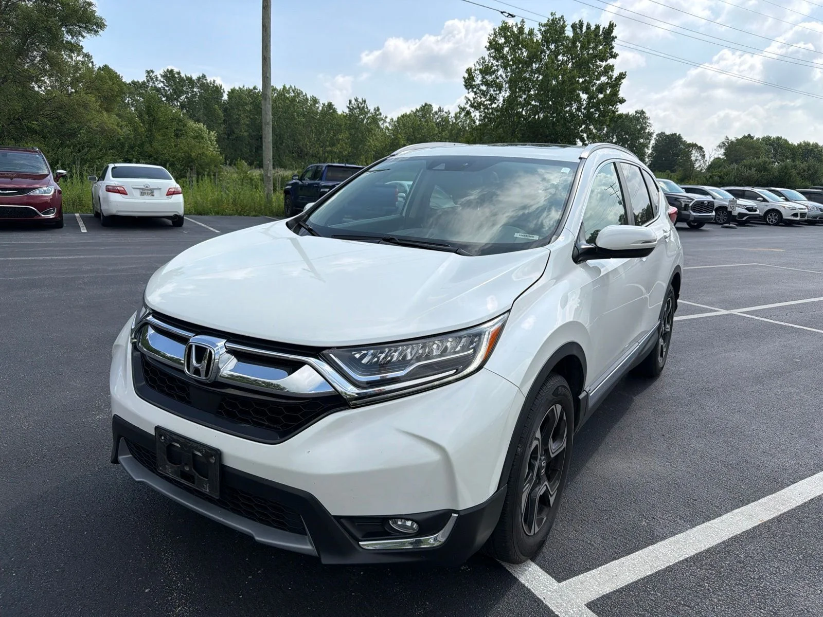 Used 2017 White Honda Touring image 2