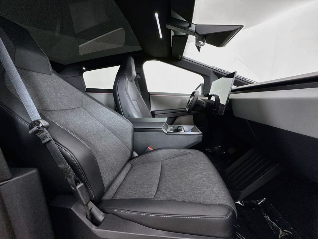 Used 2025 Silver Tesla Long Range image 29