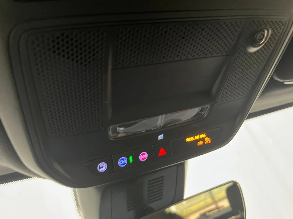New 2027 Mosaic Black Metallic Chevrolet LT image 15