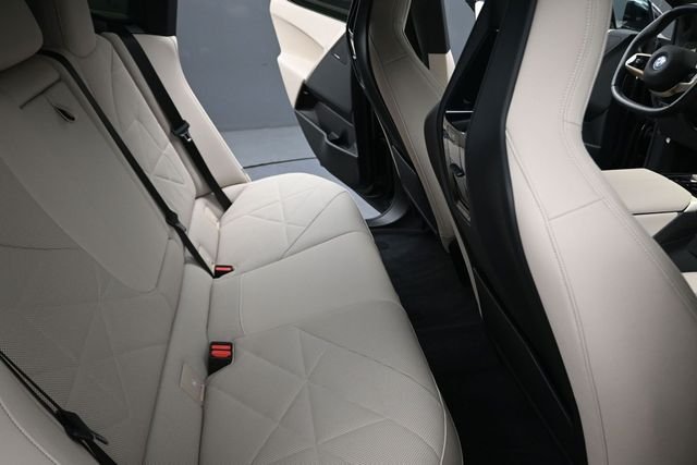Used 2024 Black BMW xDrive50 image 19