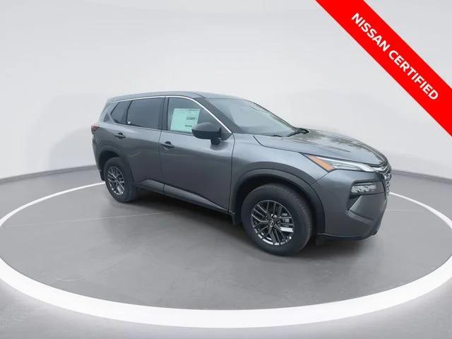 Used 2025 Gray Nissan S image 2