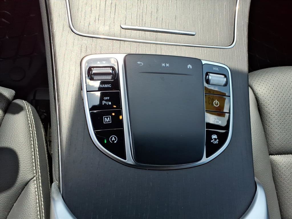 Used 2022 Polar White Mercedes-Benz GLC 300 image 19