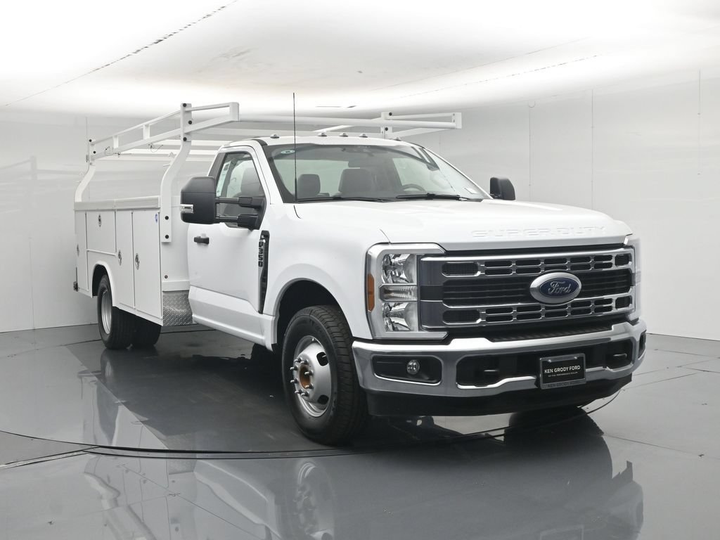 New 2026 Oxford White Ford XL image 1
