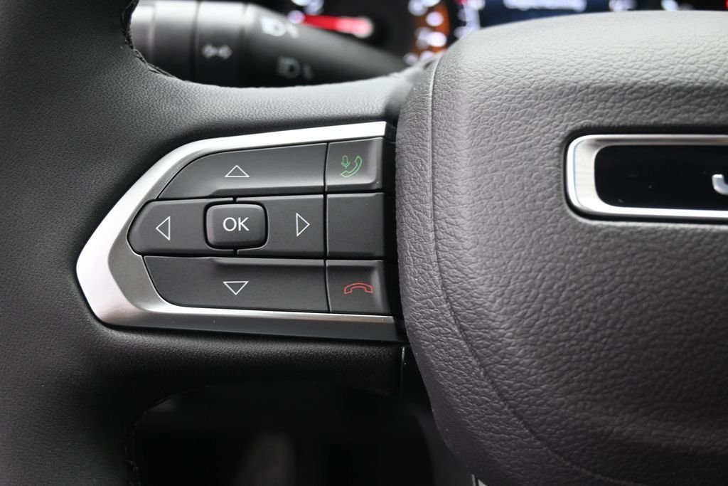 New 2026 Fathom Blue Pearl Coat Jeep Latitude image 3