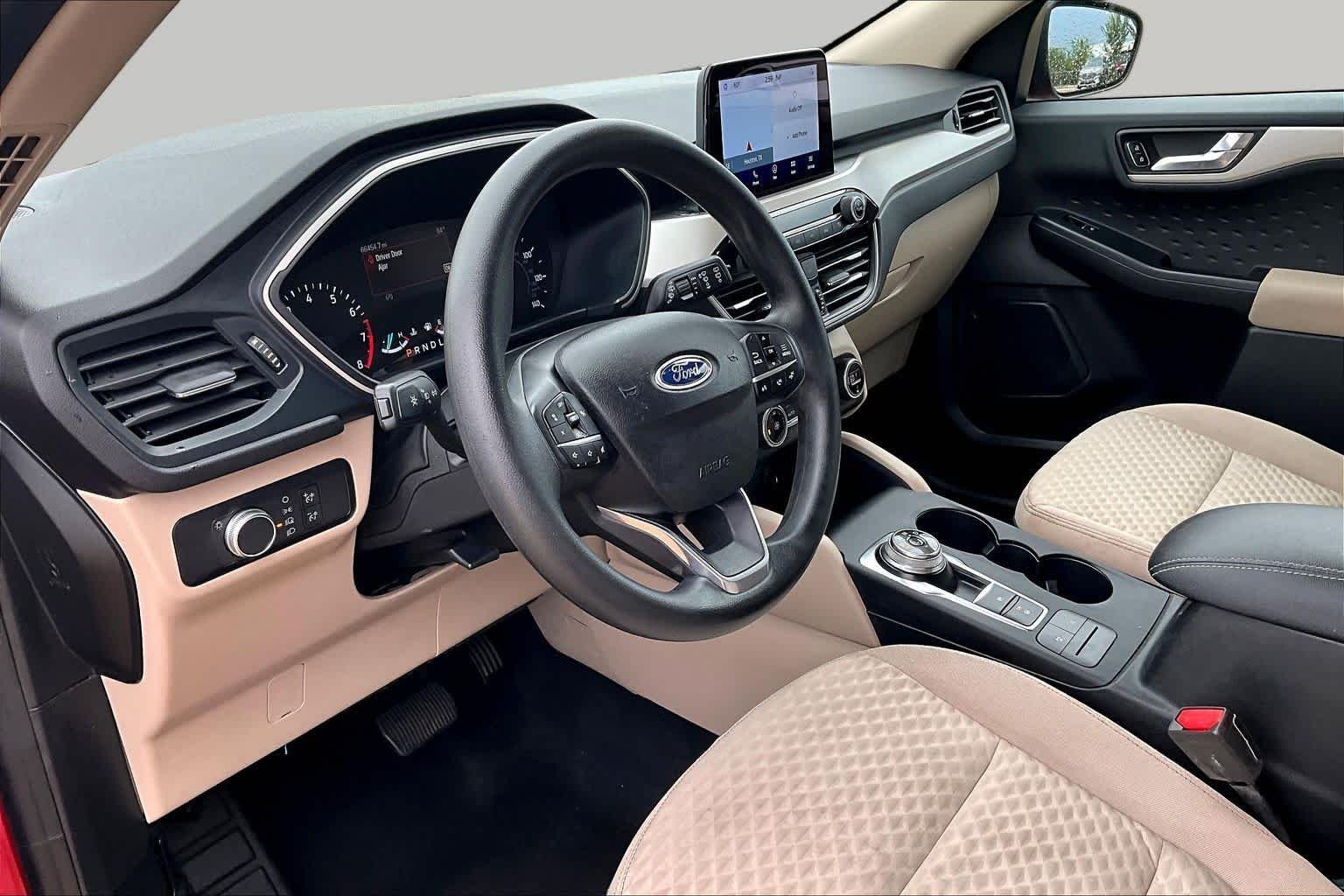 Used 2020 Rapid Red Metallic Tinted Clearcoat Ford SE image 15