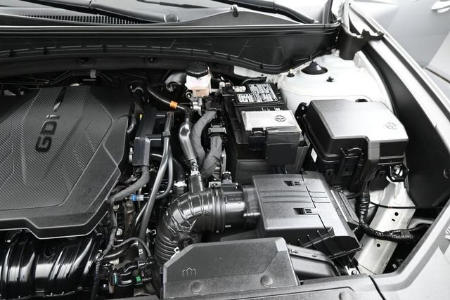 Used 2025 Silver Hyundai SEL image 29