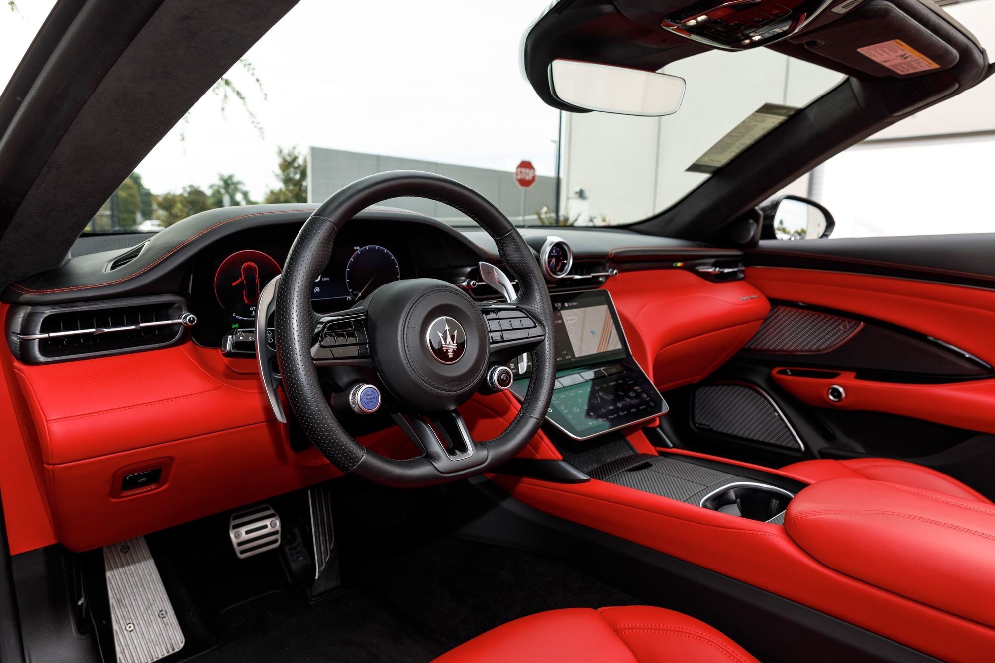 Used 2024 Nero Assoluto Maserati Trofeo image 28