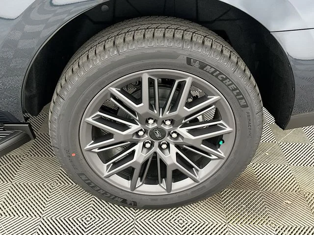 New 2026 Ford Expedition Platinum