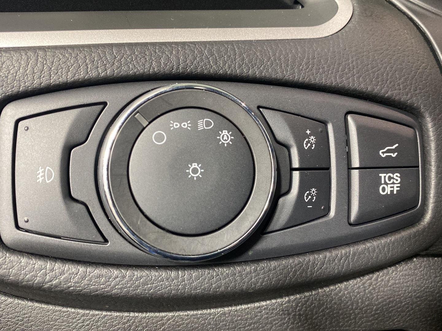 Used 2022 Blue Metallic Ford SEL image 12