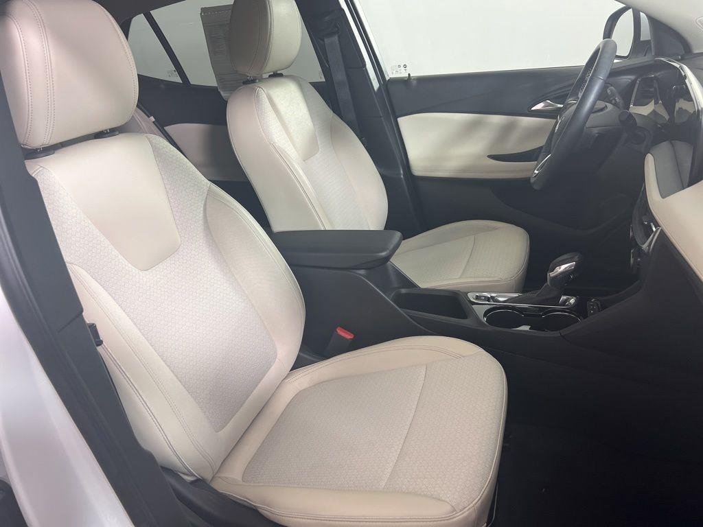 Used 2024 Summit White Buick Preferred image 19