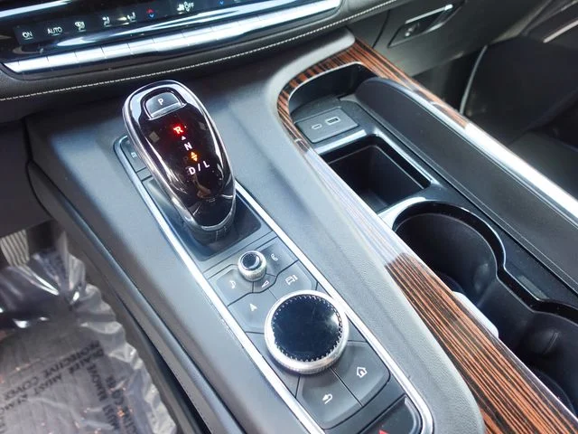 Used 2024 White Cadillac Premium Luxury image 19