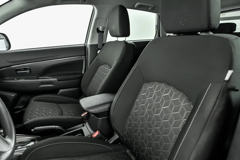 2022 Mitsubishi Outlander Sport ES - Photo 16