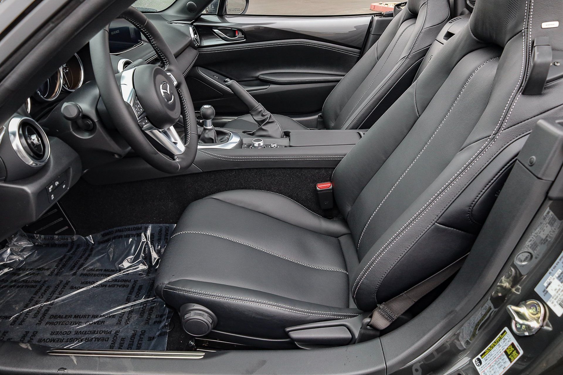 2025 Mazda MX-5 Miata Grand Touring - Photo 9