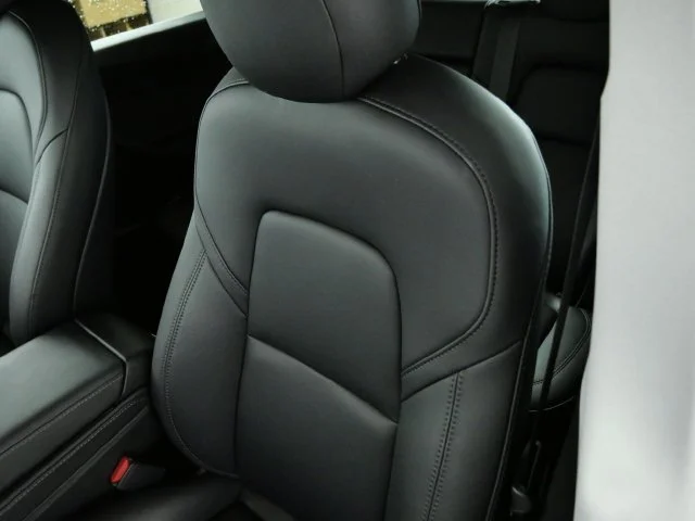 Used 2023  Tesla Long Range image 17