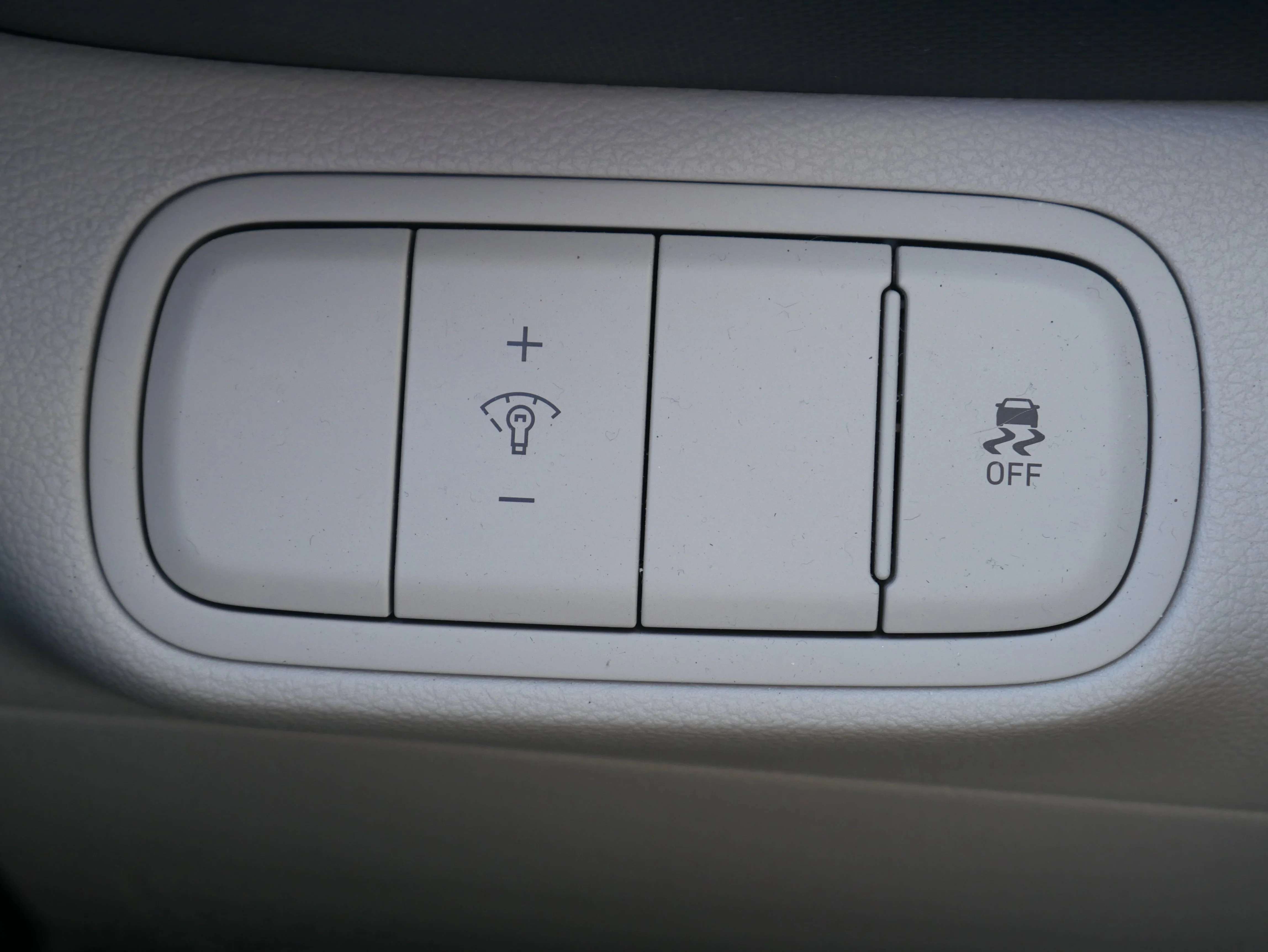 2024 Hyundai Venue Limited - Photo 31