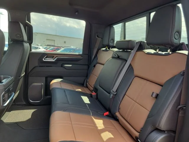 2024 Chevrolet Silverado 2500HD High Country - Photo 17