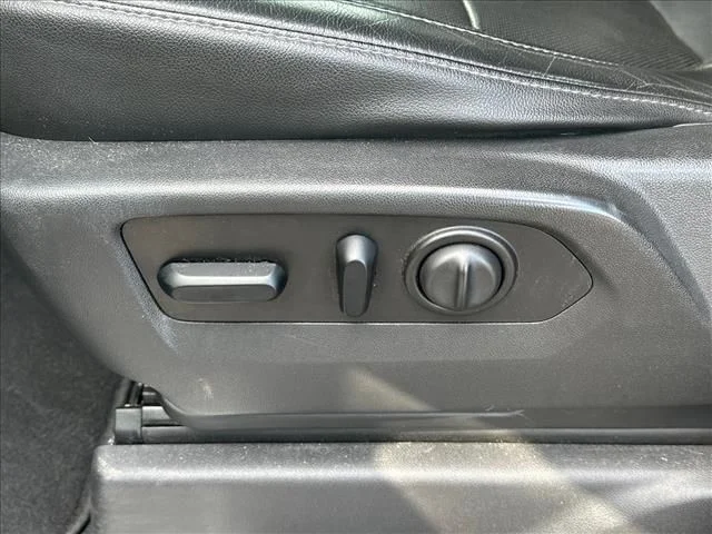 Used 2019 Black GMC SLT image 25