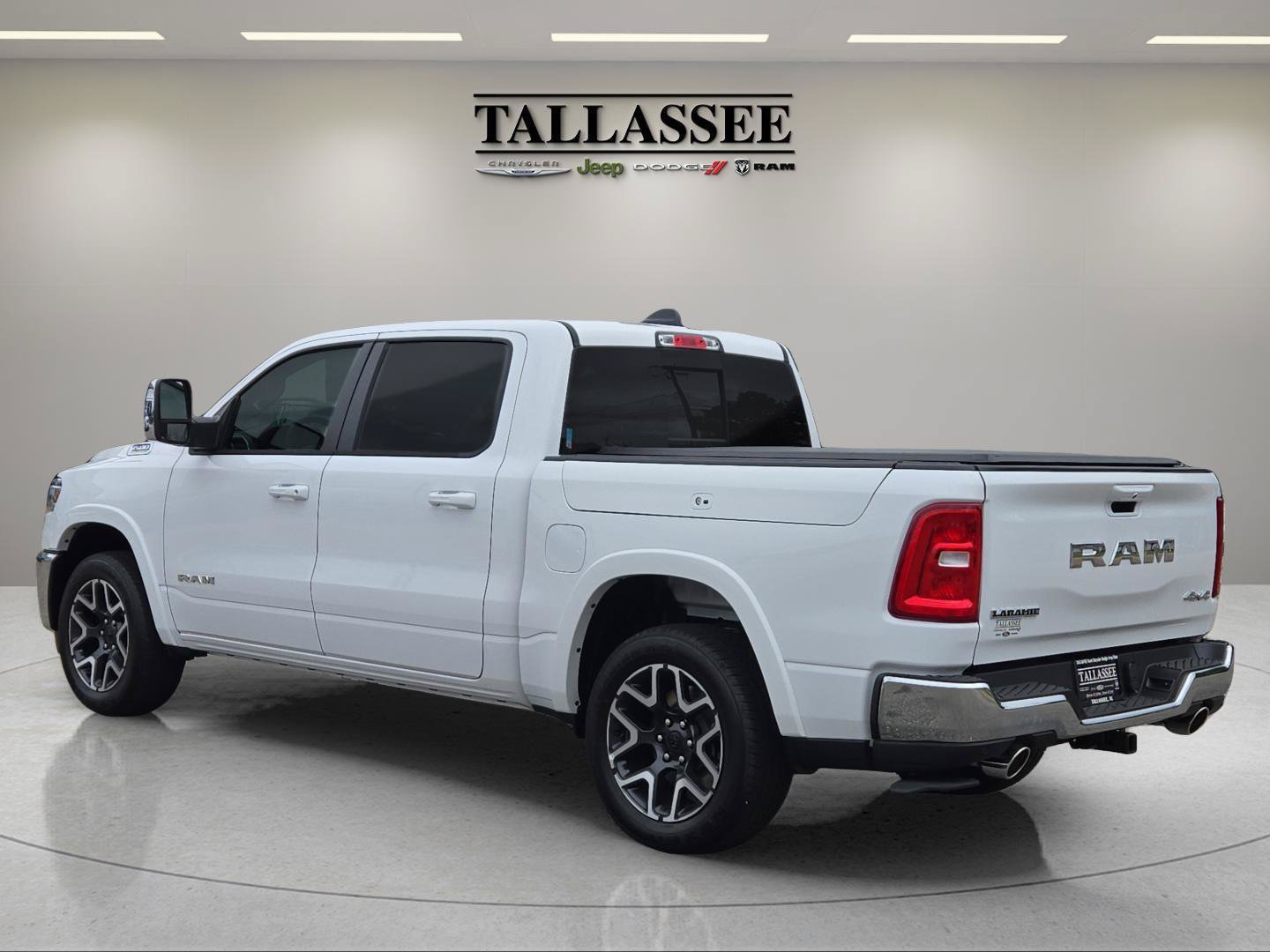 2026 RAM 1500 Laramie - Photo 11