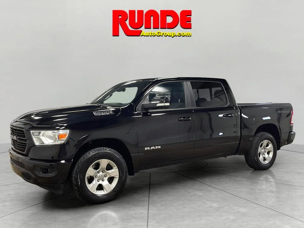 2021 RAM 1500 Big Horn/Lone Star 4x4 Crew Cab 5'7's photo