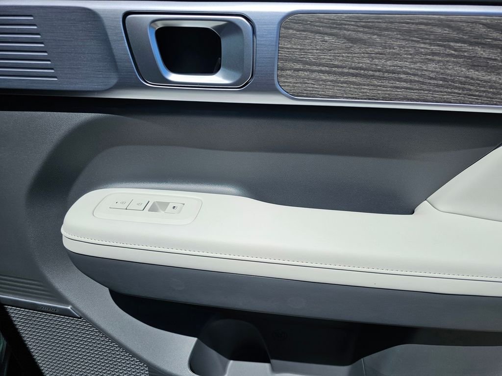 New 2026 Silver Hyundai Limited image 8