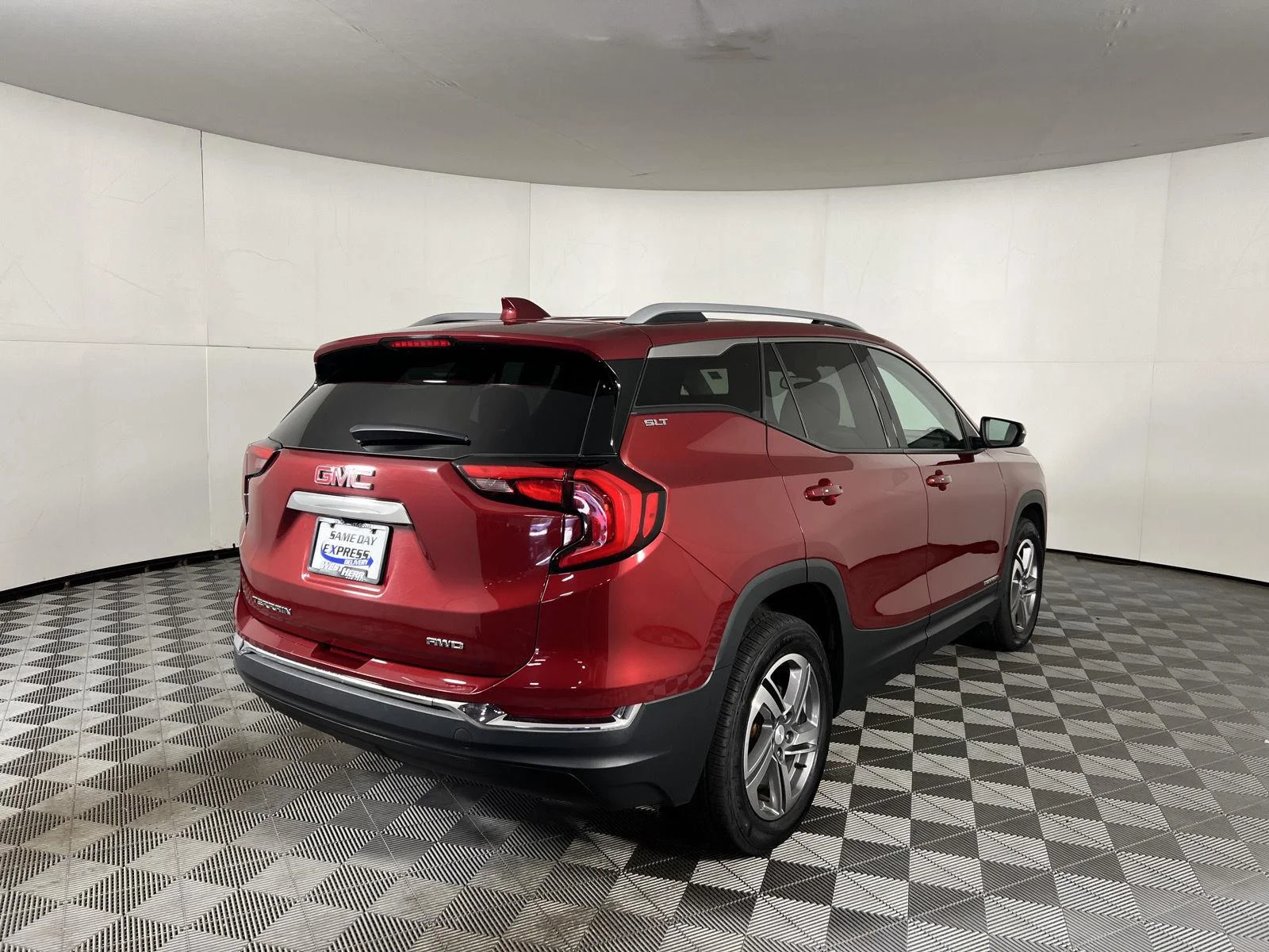 Used 2020 RED QUARTZ TINTCOAT GMC SLT image 7