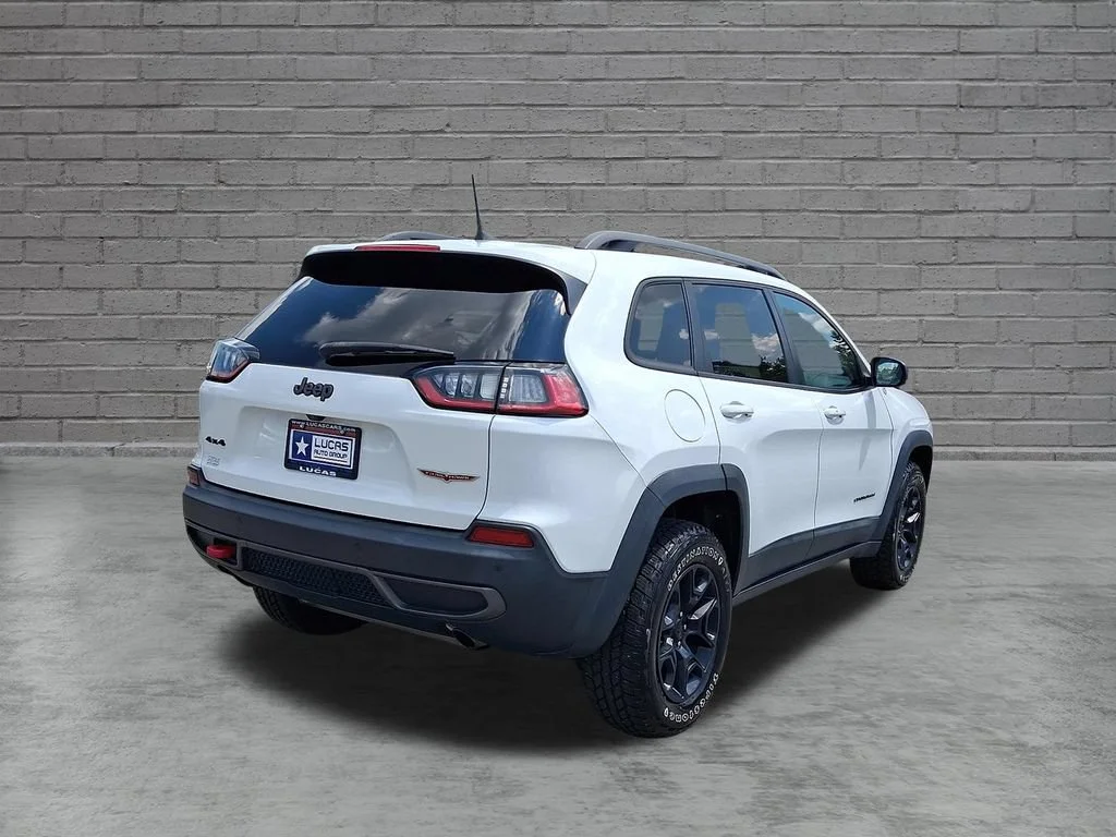 Used 2020 Bright White Clearcoat Jeep Trailhawk image 11