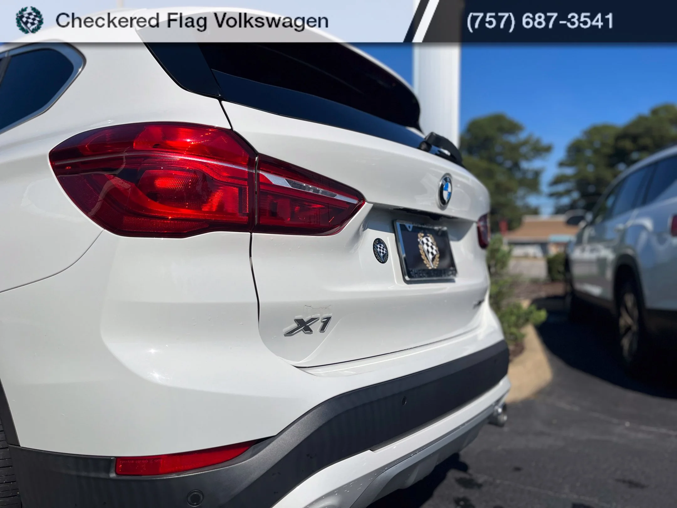 Used 2020 Alpine White BMW xDrive28i image 9