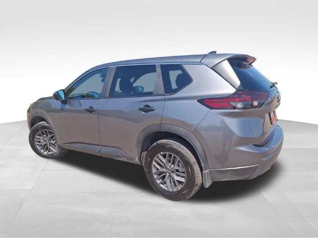 Used 2026 Gray Nissan S image 6