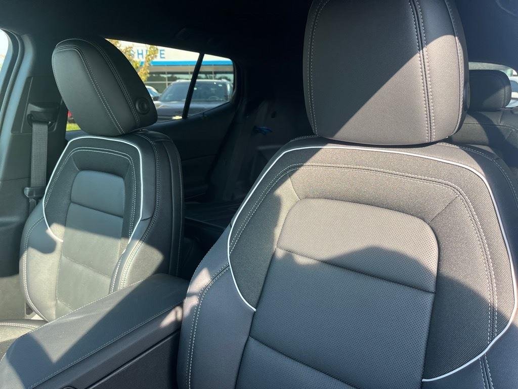 2026 Chevrolet Equinox EV 2LT - Photo 9
