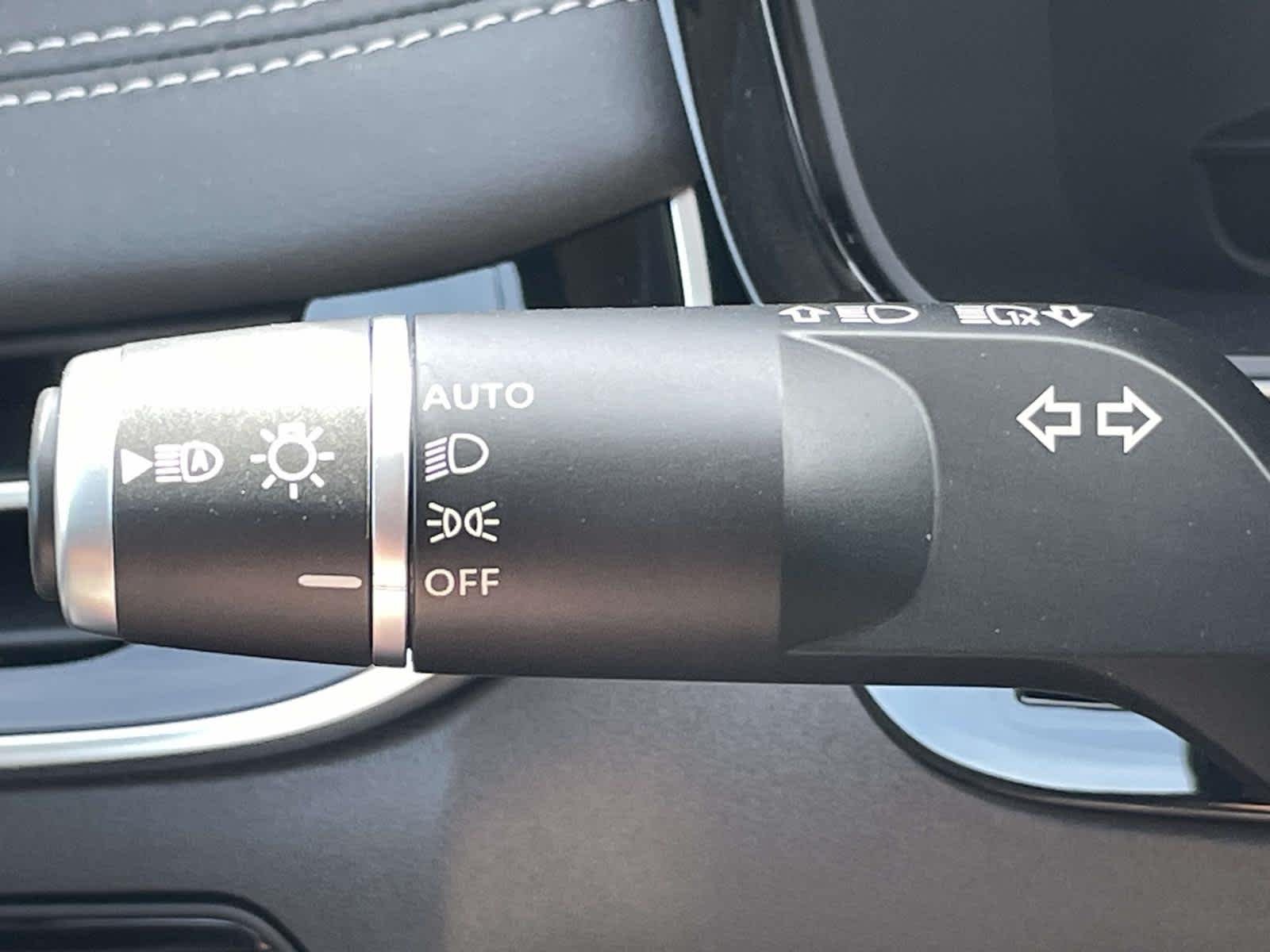 New 2026 Mineral Black INFINITI LUXE image 36