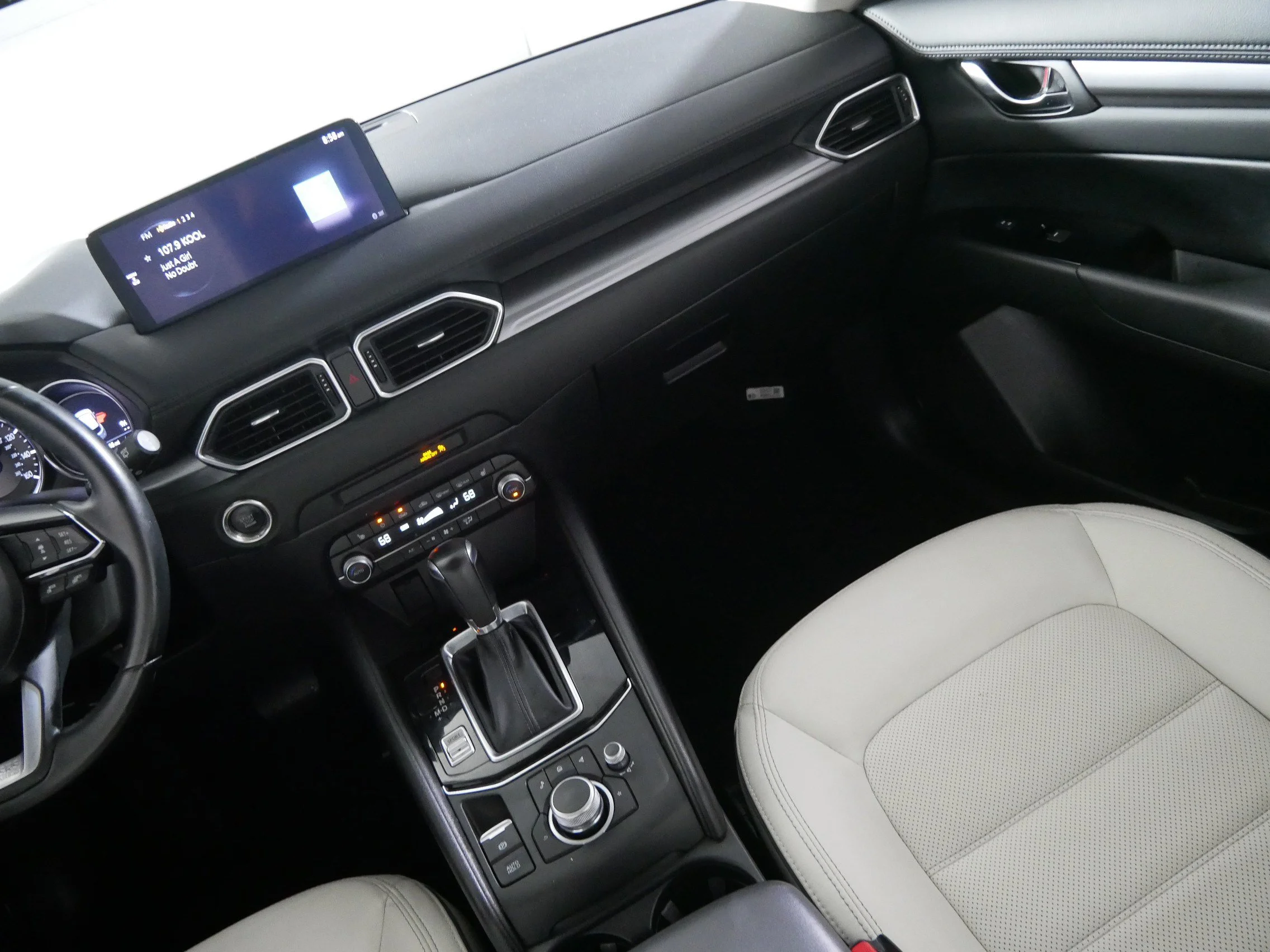 Used 2024 Machine Gray Metallic Mazda 2.5 S Preferred Package image 11