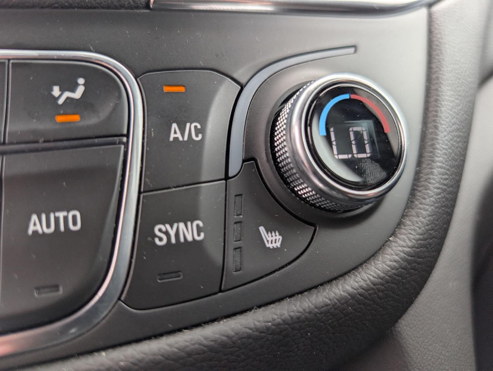 Used 2022 Silver Ice Metallic Chevrolet LT image 21
