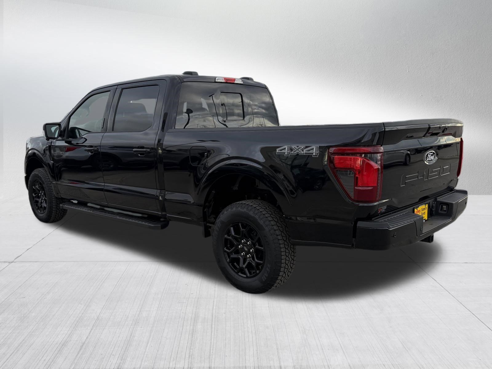 New 2026 Agate Black Metallic Ford XLT image 3