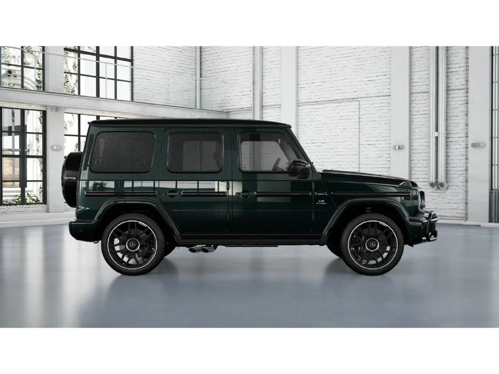 New 2027 Green Mercedes-Benz G 63 AMG® image 2